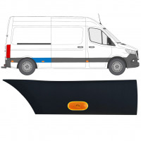 Bočna letvica stražnjeg blatobrana sa svjetlom za Mercedes Sprinter 2018- / Desno / Set 12968